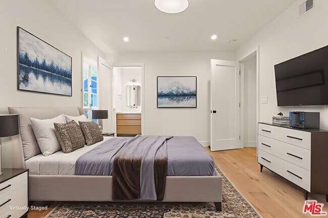 Building Photo - 17620 Camino De Yatasto