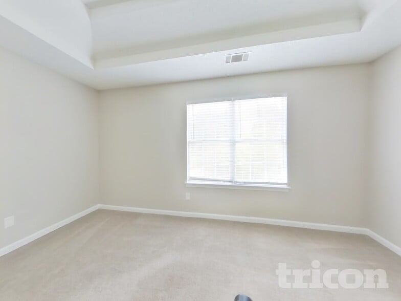 Building Photo - 1099 Sugarcreek Way