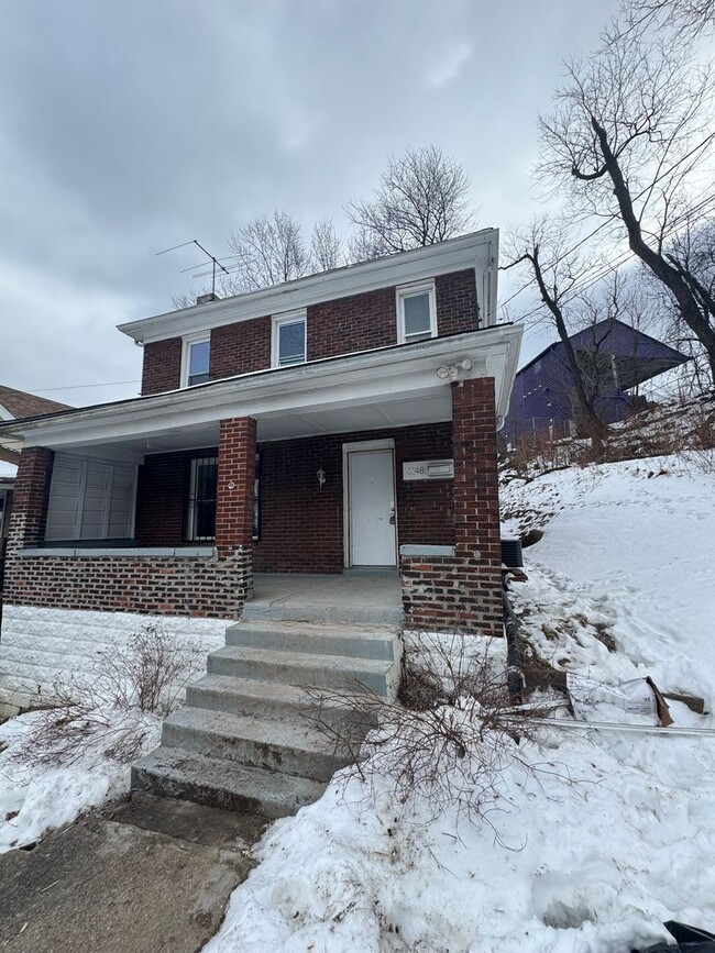 Building Photo - 1148 East St