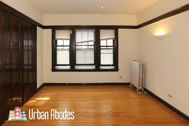 Building Photo - 822 W Waveland Ave