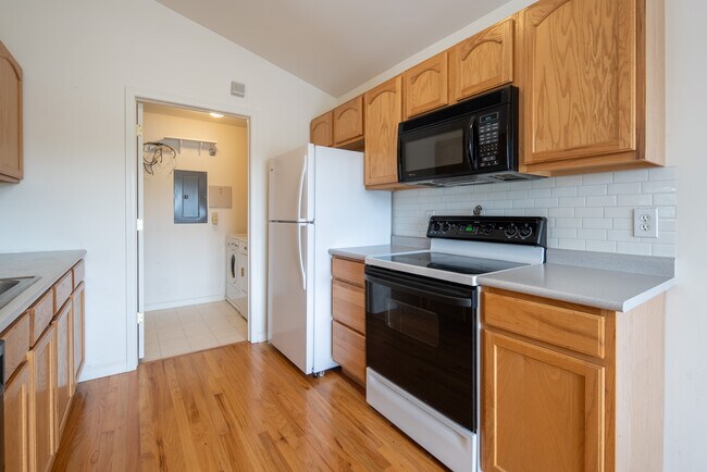 Building Photo - 108 Evergreen Pl