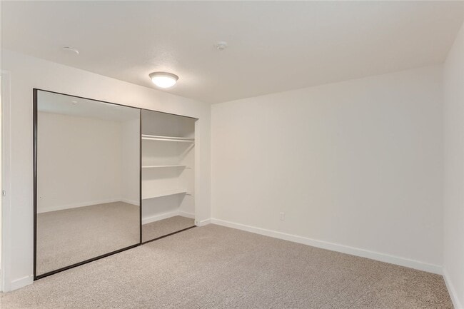 Building Photo - Beautiful 2BR/1BA Condo For Rent!!! Available May 1st - TEXT to TOUR!!!