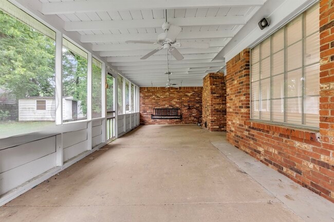 Building Photo - 5427 Shirlington Ave