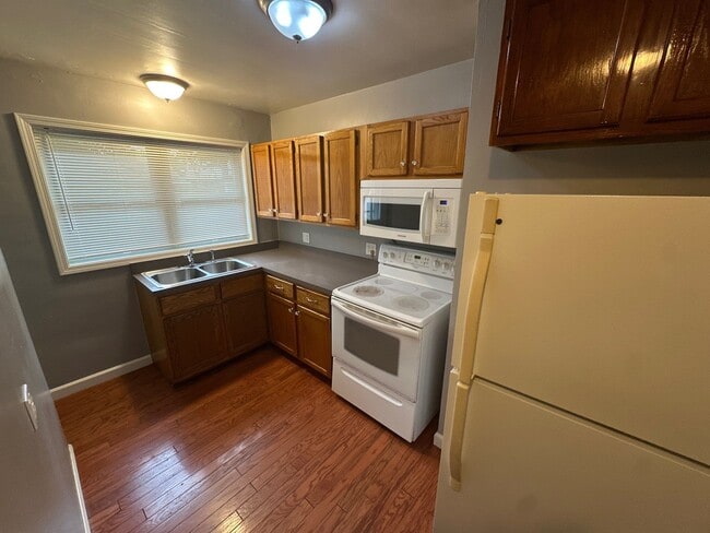 Building Photo - 3844 E Pleasant Run Parkway North Dr