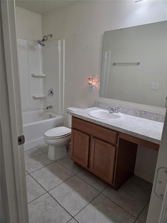 Building Photo - 4668 Glencrest Loop