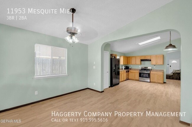 Building Photo - 11953 Mesquite Miel Dr