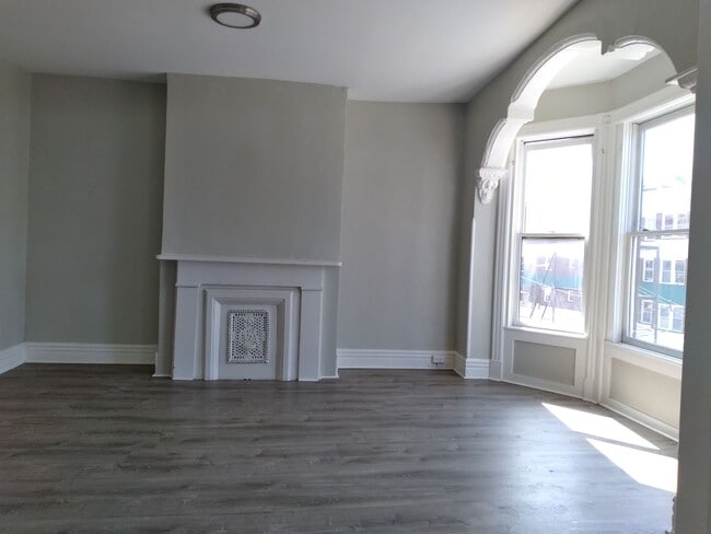 Building Photo - 5 Elberon Pl