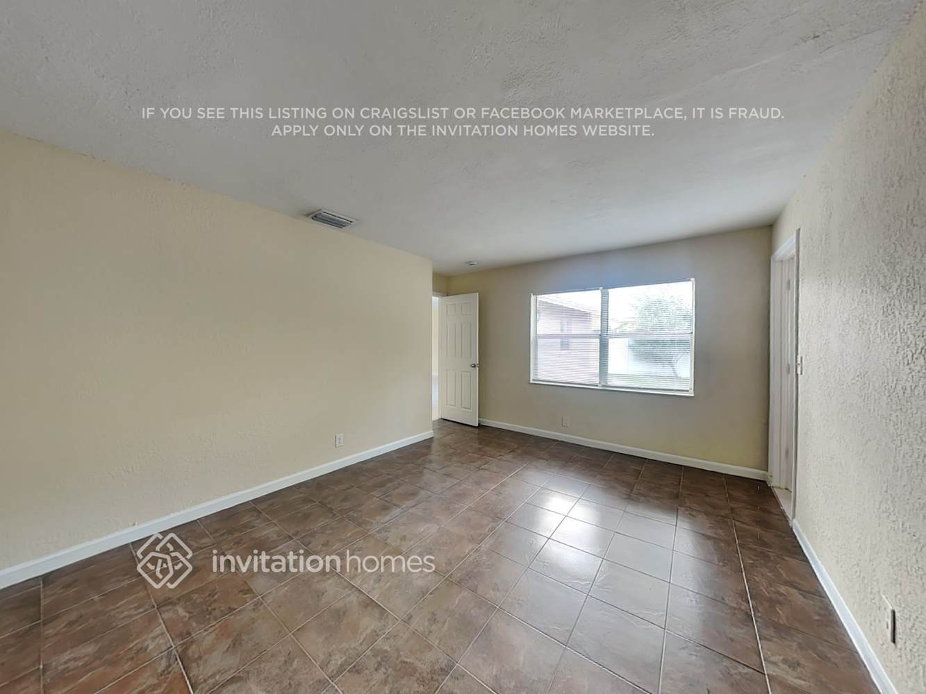 Building Photo - 479 NW 19th Ct