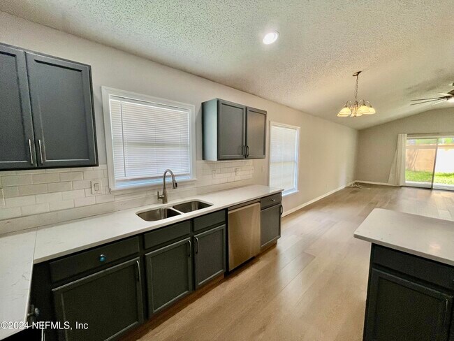 Building Photo - 250 Brookchase Ln