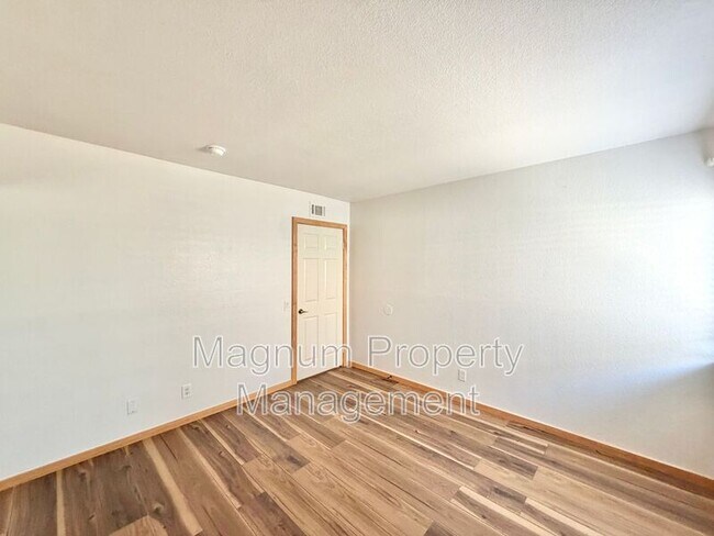 Building Photo - 22988 Joaquin Ridge Dr