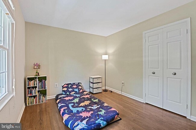 Building Photo - 2918 Glenvale Dr