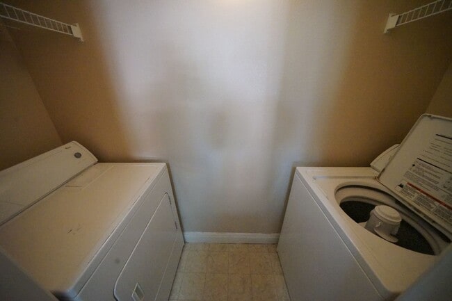 Building Photo - No Showings until 3/8/2022