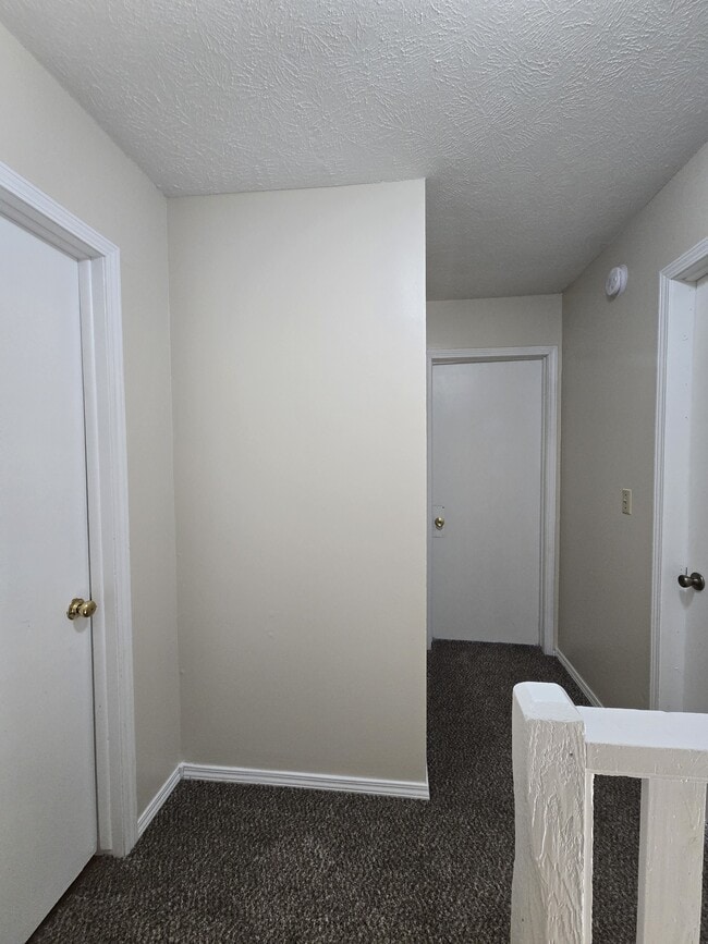 Building Photo - 3824 W Elm St