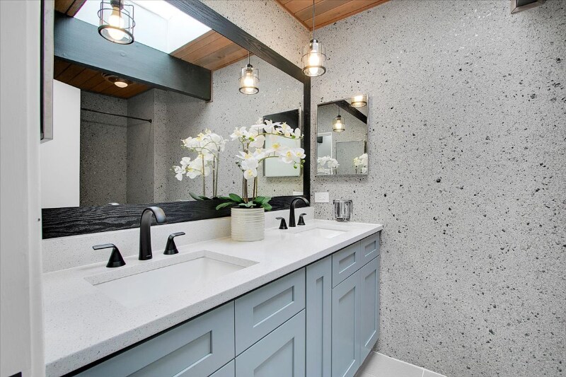 Building Photo - 1912 Old Briar Rd