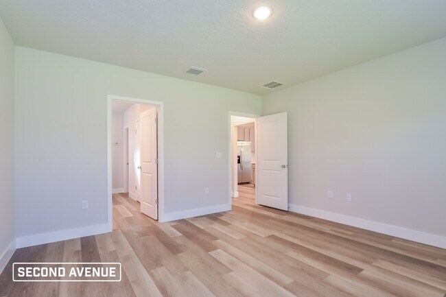 Building Photo - 60 Whippoorwill Dr