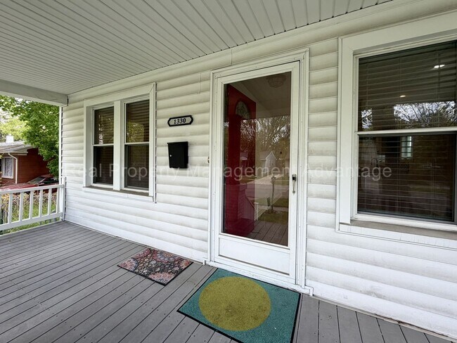 Building Photo - Complete Ferndale Renovation - 4 Bedrooms and Two Full Bathrooms!