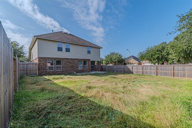 Building Photo - 17818 Serene Shore Dr