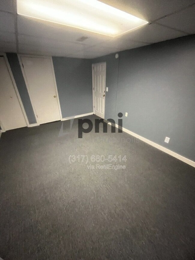 Building Photo - 1425 W Washington St