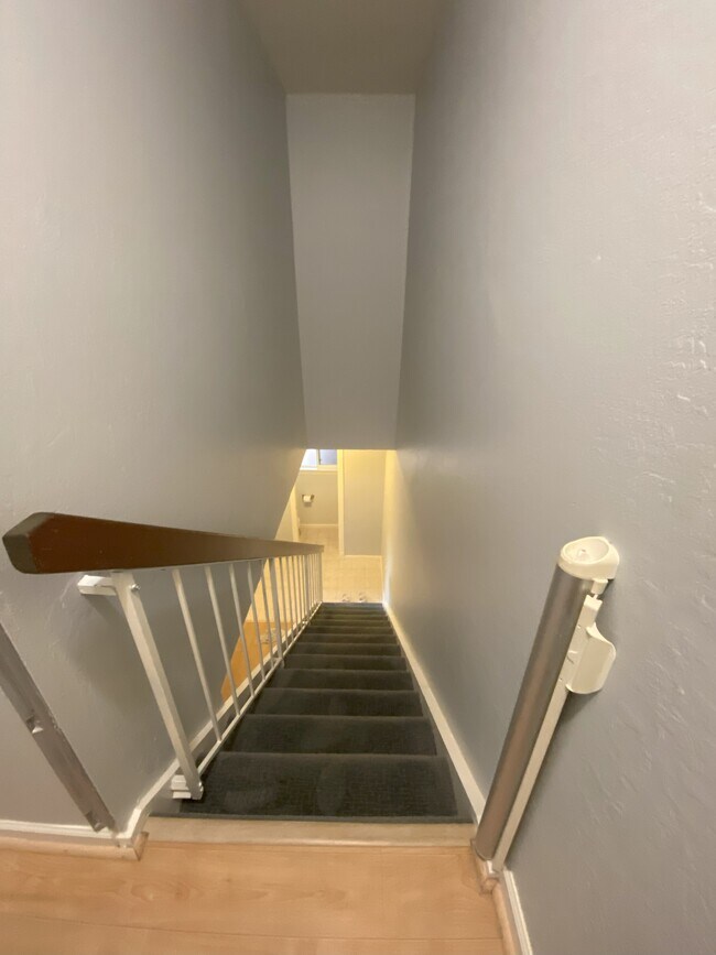 Building Photo - 4971 Ponderosa Ter