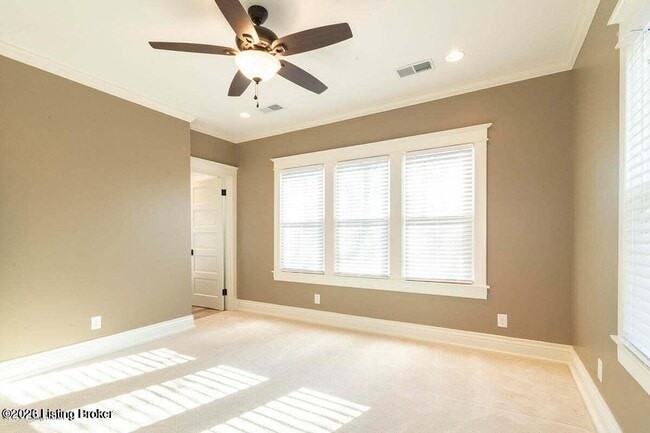 Building Photo - 2112 Maryland Ave