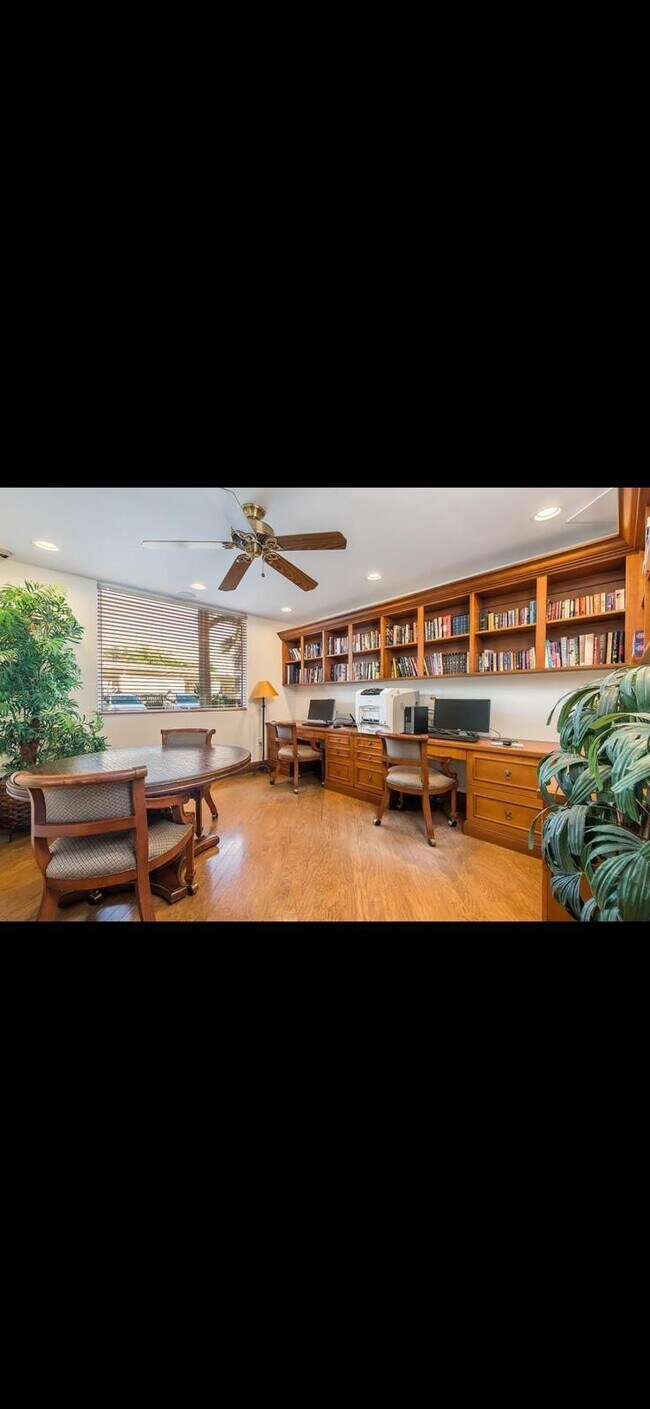 Building Photo - 1803 N Flagler Dr