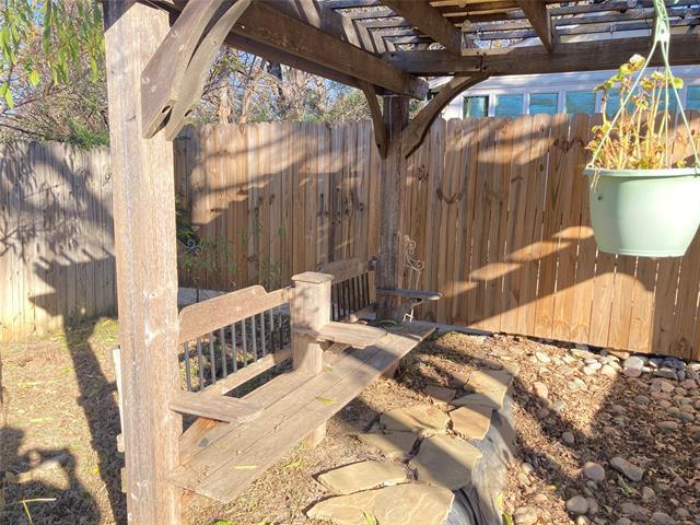 Building Photo - 2109 Junius St