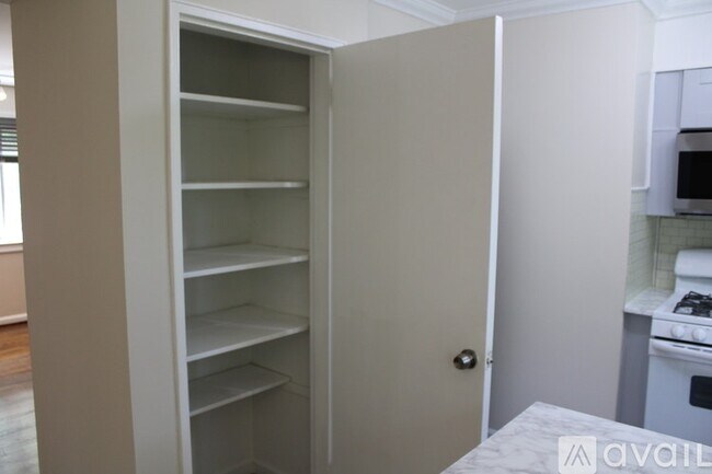 Building Photo - 9422 Adelphi Rd