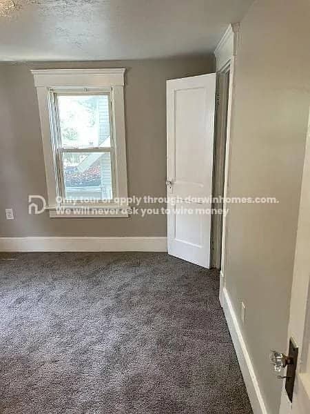 Building Photo - 1247 Hoover Pl NW