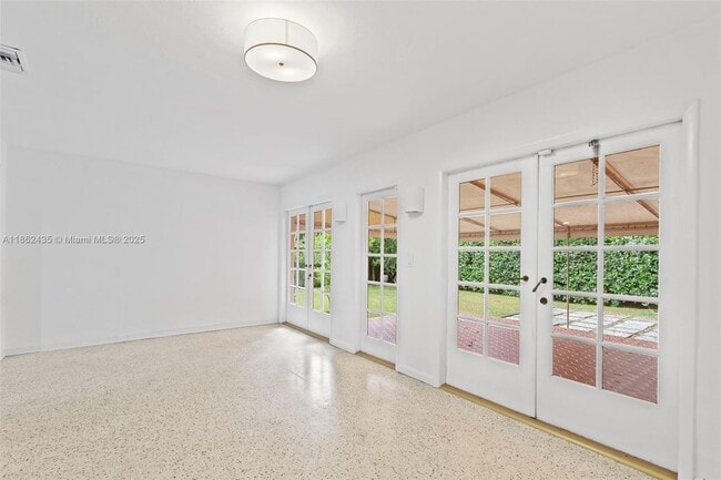 Building Photo - 1422 Milan Ave