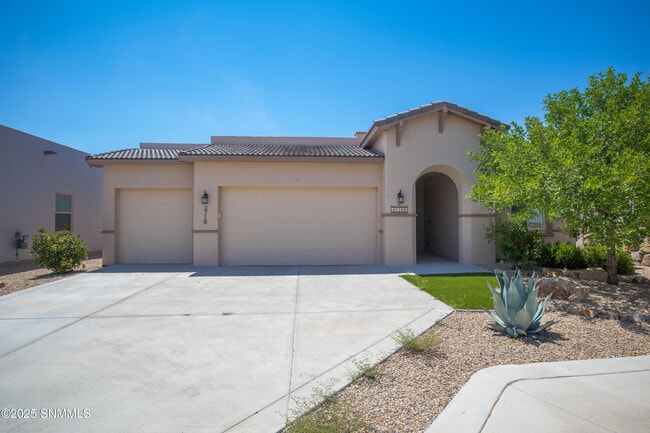 Building Photo - 3718 Golden Echo Lp