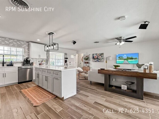 Building Photo - 280 79th Ave N