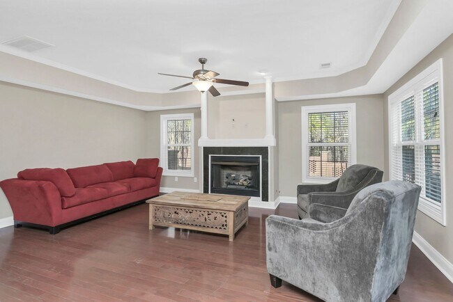 Building Photo - 203 Naples Ave