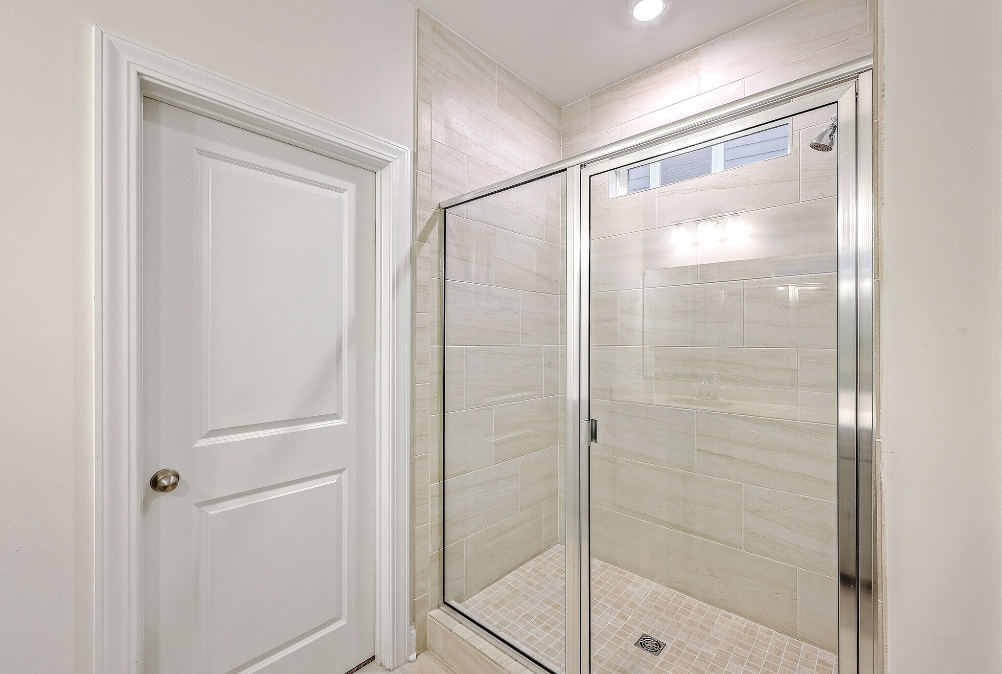 Building Photo - 316 Long Pier St