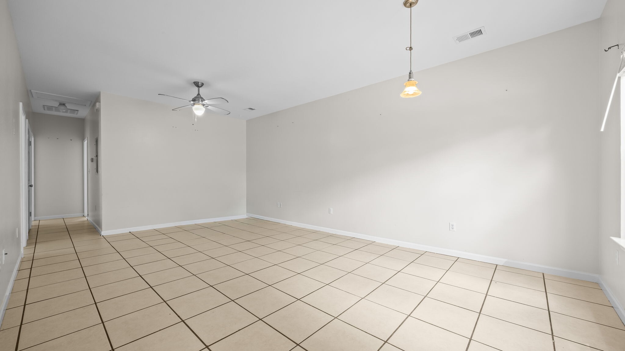 Living Room - 601 S Cedar St