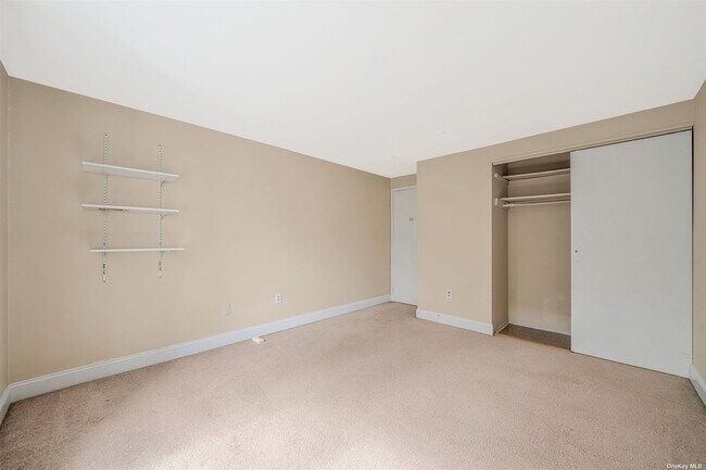 Building Photo - 339 Birchwood Rd