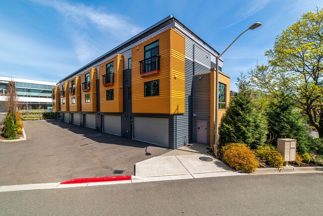 Building Photo - Park Central Townhomes