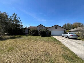 Building Photo - Deltona 3/2 Corner Lot