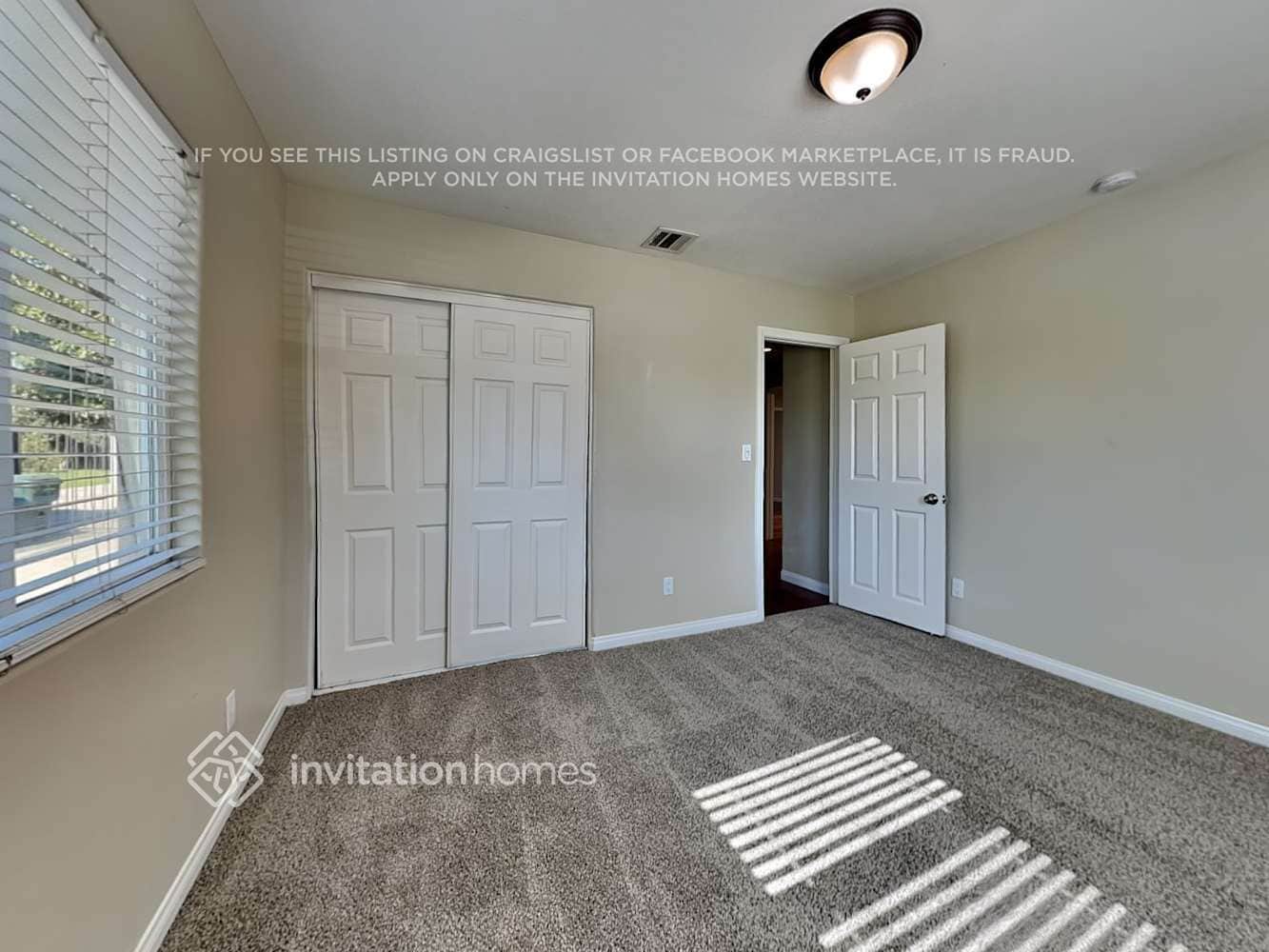 Building Photo - 1241 E Herring Ave