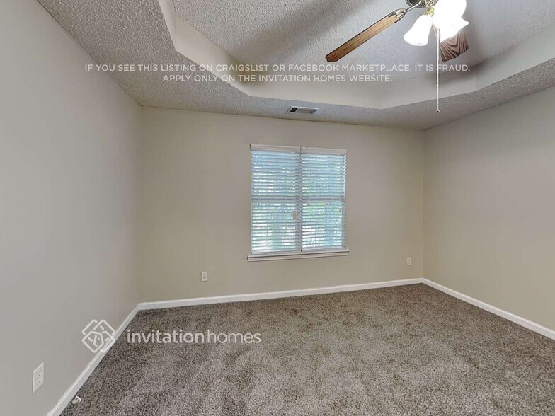 Building Photo - 125 Buffington Dr