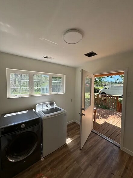 Building Photo - 4126 Ginnett Rd