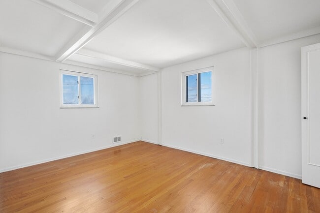 Building Photo - AVAILABLE MAY 1ST — STUNNING 3-BEDROOM HOME IN PENN HILLS!