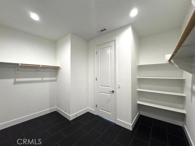 Building Photo - 25061 River Peak Dr