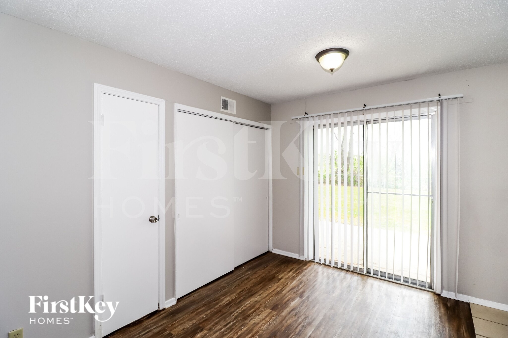 Building Photo - 5728 Ballenmoor Dr