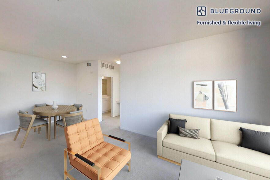 Building Photo - 3200 Rubino Dr