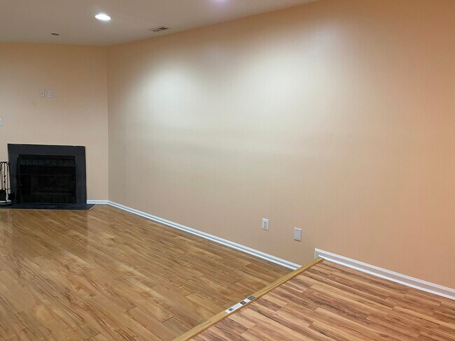 Building Photo - 86 Teal Ct