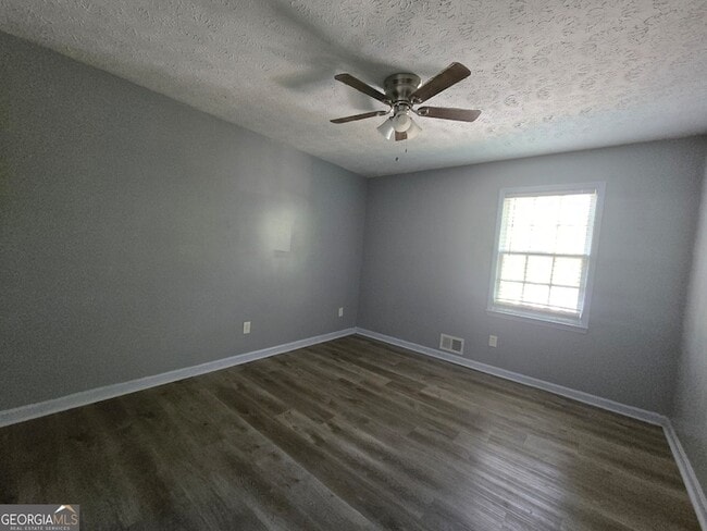 Building Photo - 6577 Ardmoor Dr