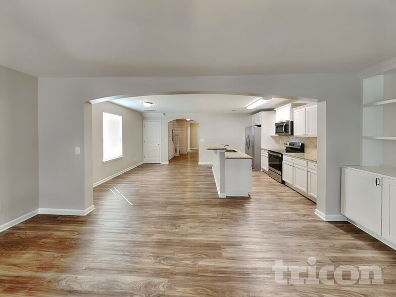 Building Photo - 120 Altondale Dr