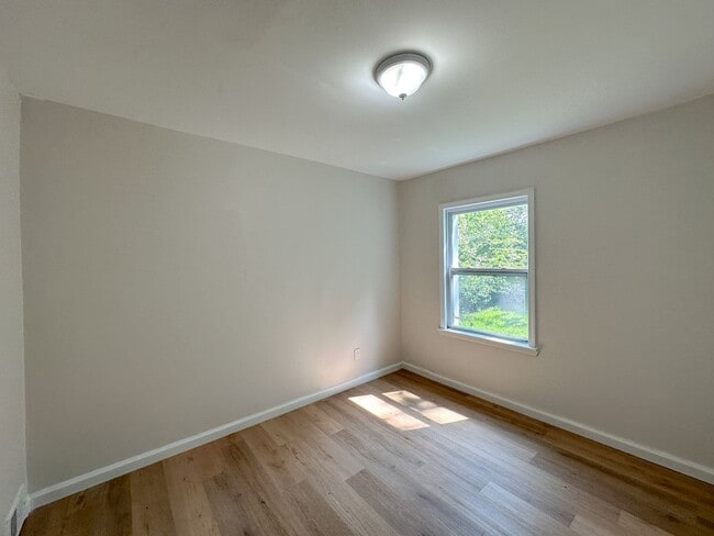 Building Photo - Beautiful 3 bed / 1 bath in Northwest Detr...
