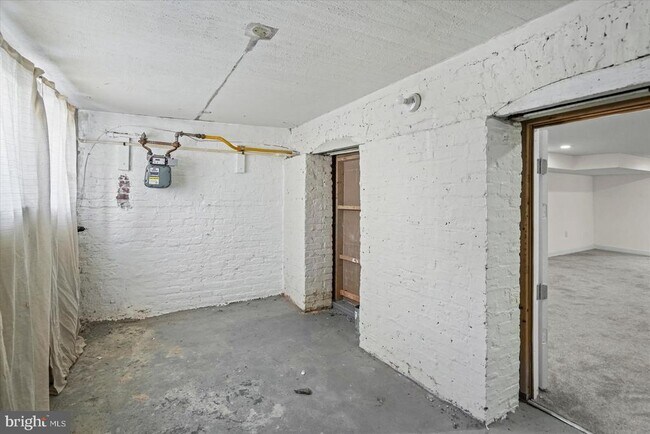 Building Photo - 609 McKewin Ave