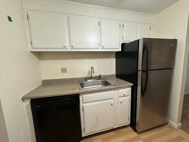 Building Photo - 5 Louisburg Square, 7